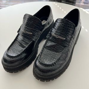 Black Chunky Steve Madden Loafers